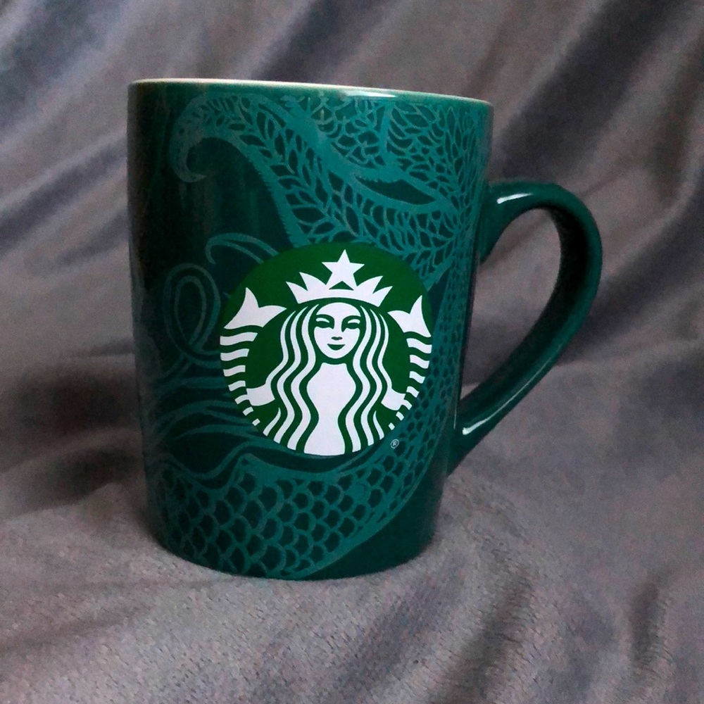 Starbucks 2020 Green Mermaid Siren Coffee Mug 10 Oz Cup Microwave Safe